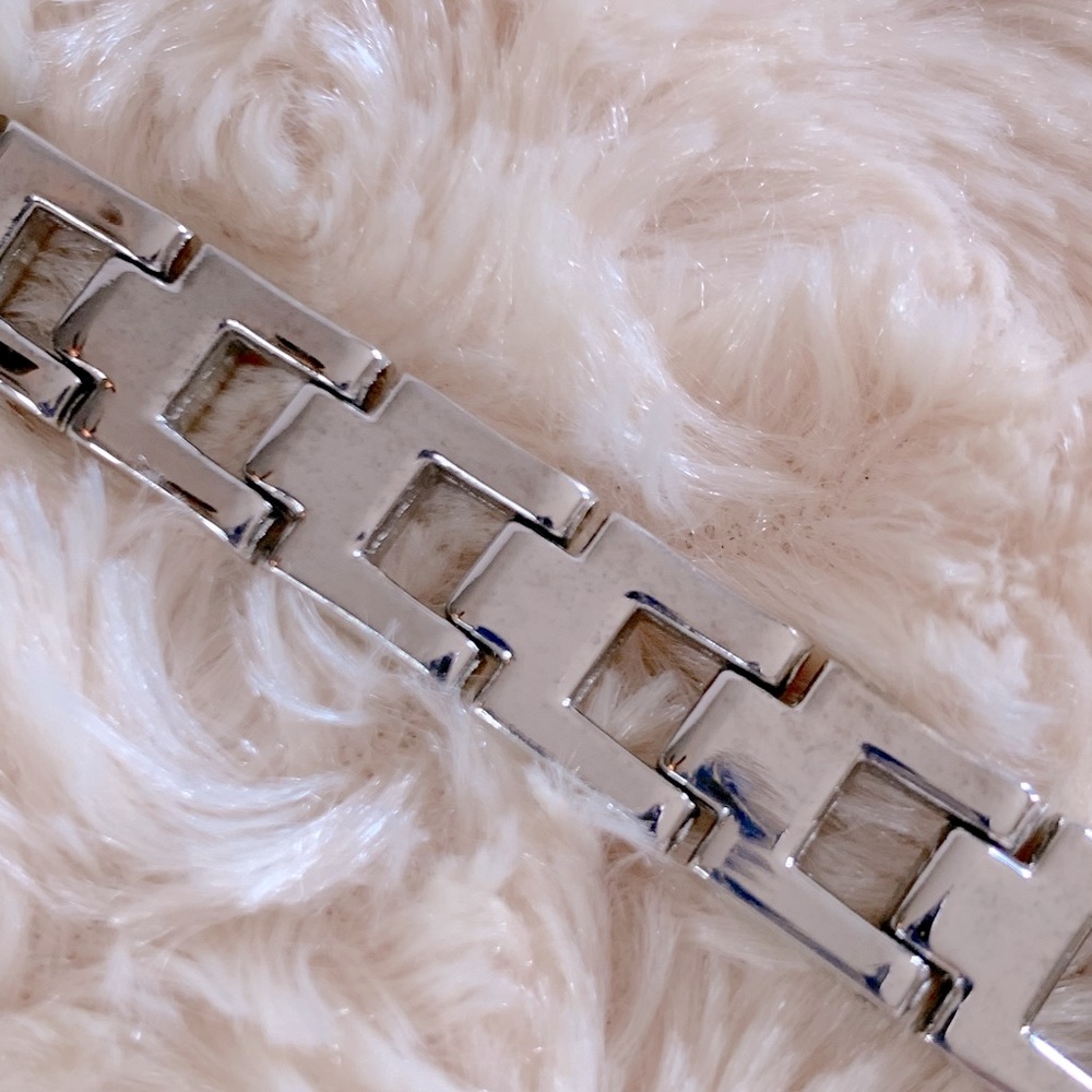 Stainless Steel Two Tone Link Bracelet Bracelet - Picture 6 of 6